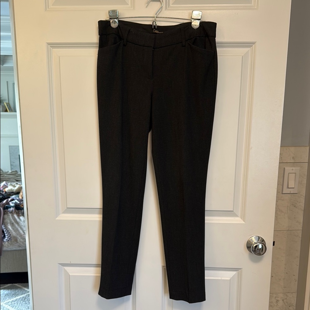 Dalia Women's Dark Gray Cropped Pants